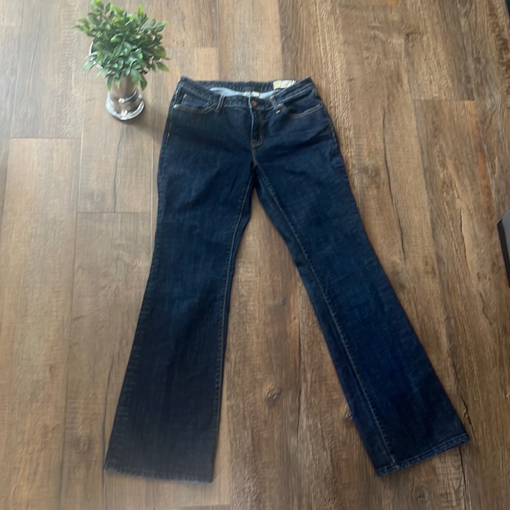 GAP FLARE with stretch sz 8